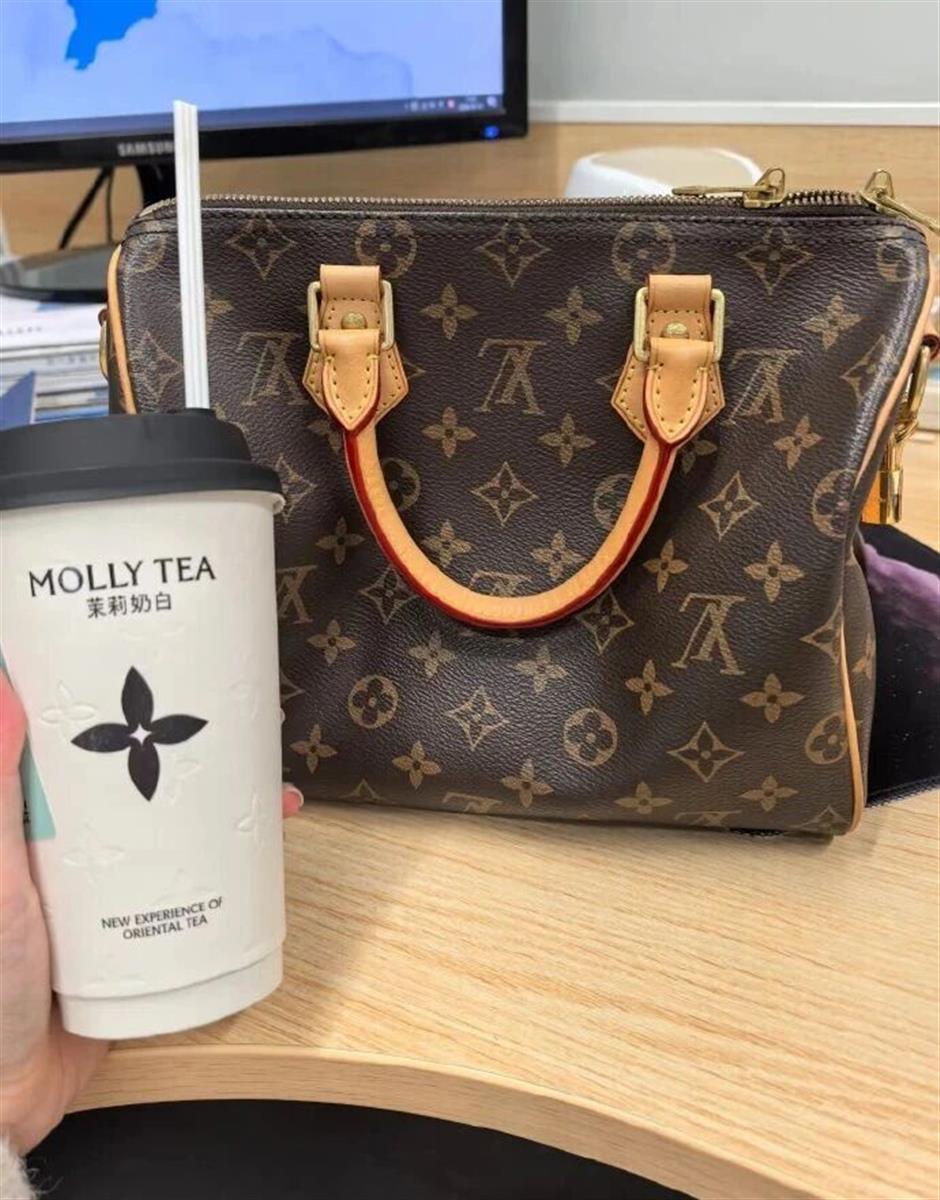 Chinese Tea Chain Molly Tea Ordered to Pay Louis Vuitton 10.3 Million Yuan Over Floral Logo