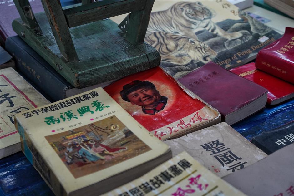 [Hai Guide] Shanghai's Sunday Morning Old Book Market is Back!