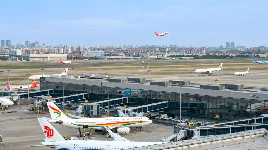 Airlines Offer Free Rebooking, Refunds as Typhoon Bavi Nears