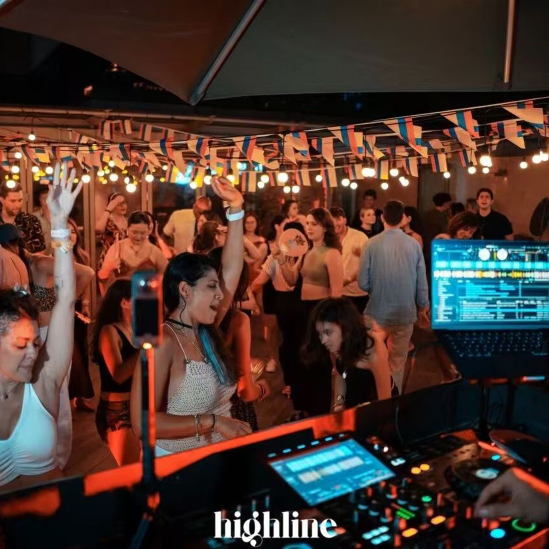 Colombian Independence Day: Celebrate on the Biggest Latin Rooftop