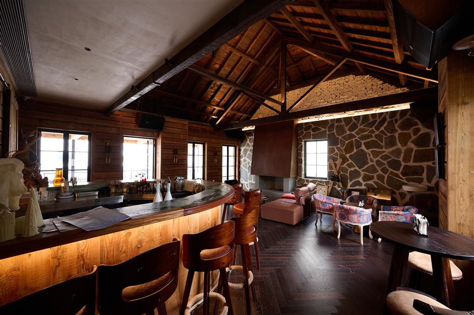 [Chef's Table] The Secret Menus & Swiss Chalet Design of Hey Bro