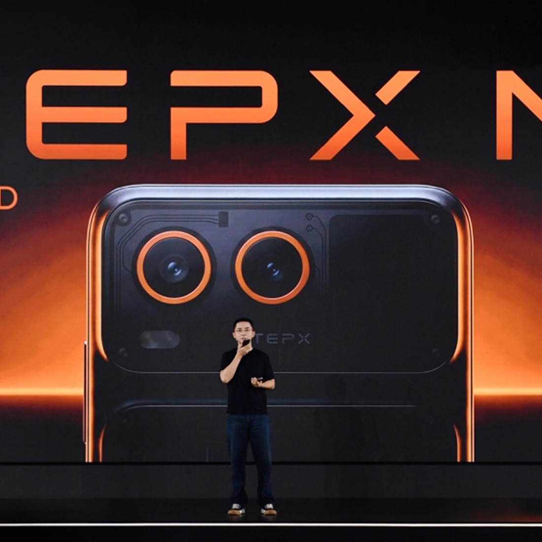 StepFun Launches World's First Mass-Market Agentic Smartphone
