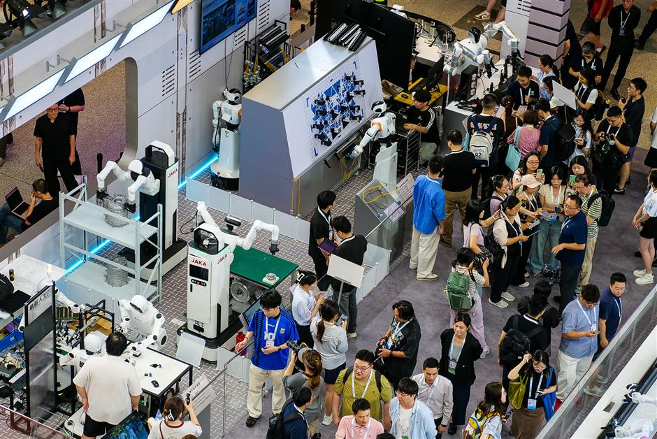 China Tech Giants Push Computing Limits as WAIC 2026 Opens in Shanghai