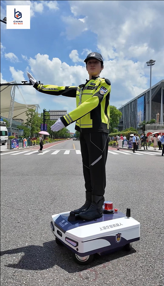 Humanoid Traffic Robots Debut Outside WAIC 2026 Venue