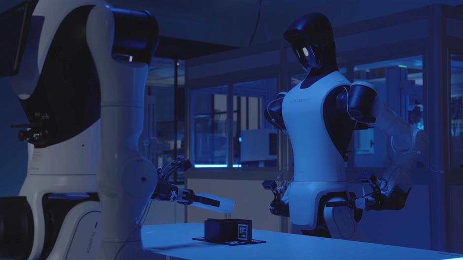 Shanghai Lab Unveils AI Platform For Scientific Discovery