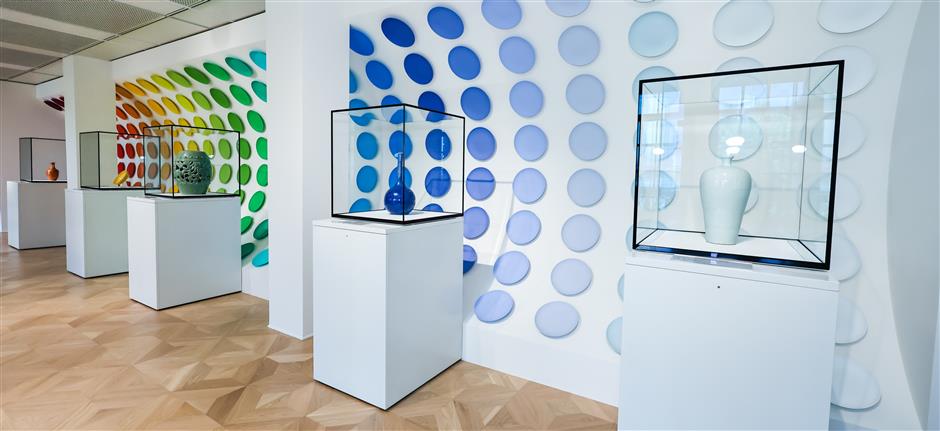 Glass and Glaze: One Ticket for Two Exhibitions at Jiushi Art Museum