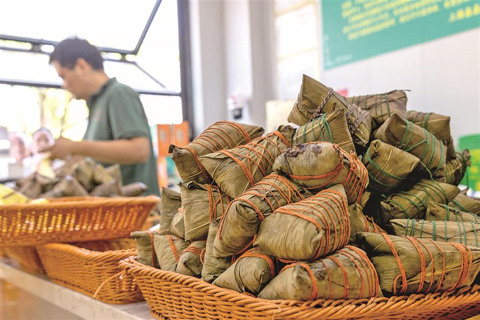 Dragon Boat Festival Activities Power Local Economy