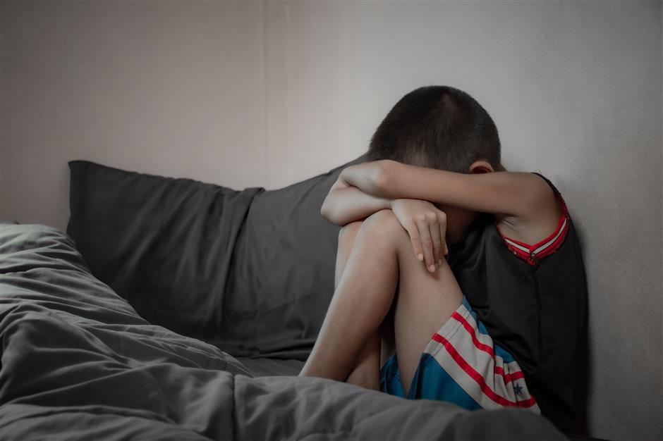Shanghai Court Rules Father's Social Media Rants Count as Domestic Violence