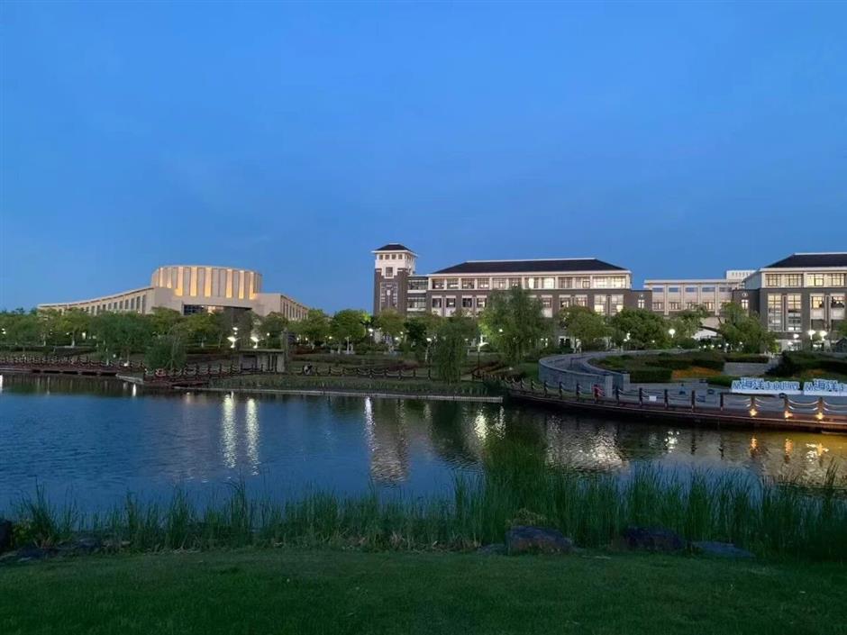 适合夏日的10条漫步路线,临水观景,一路青绿