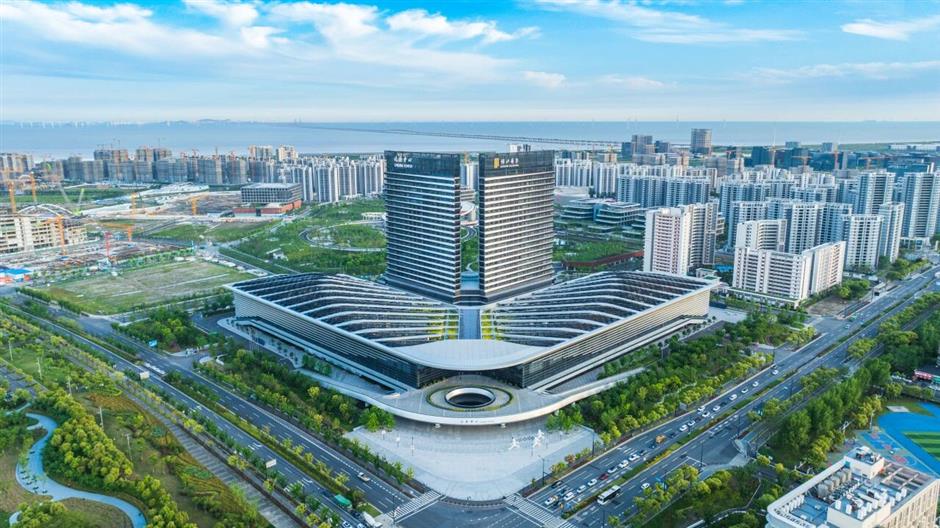 适合夏日的10条漫步路线,临水观景,一路青绿