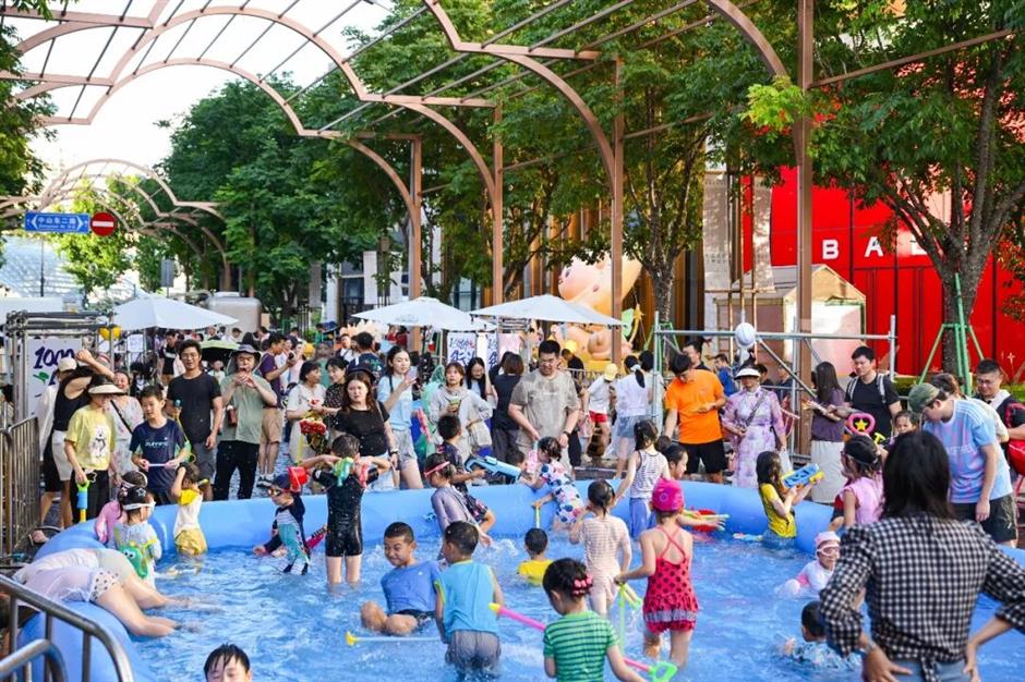 Thailand Street Splashing Festival Brings Cool Vibes for Shanghai Summer