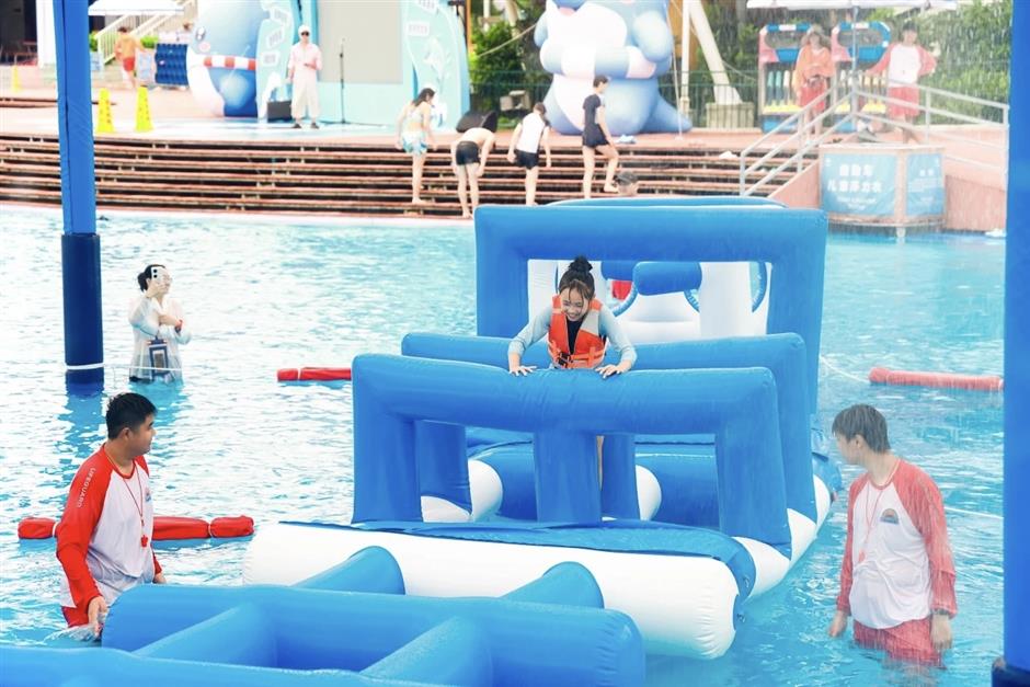 Enjoy Summer Splash at Shanghai Happy Valley Dual-park Carnival
