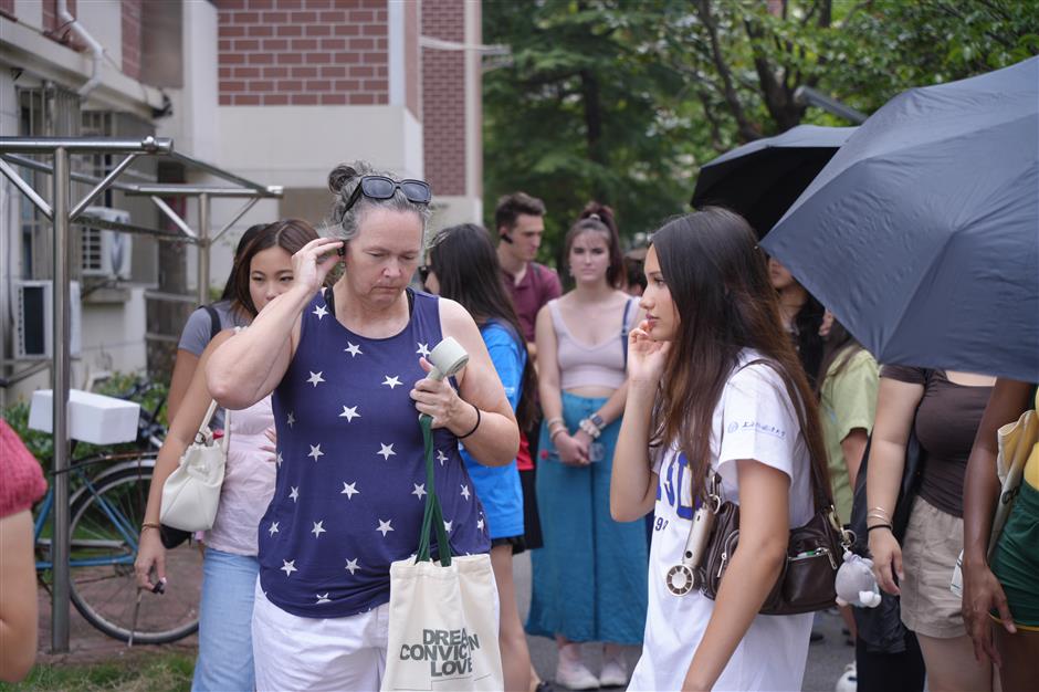 Shanghai's '15-Minute Life Circle' Gives American Students a Taste of Neighborhood Life