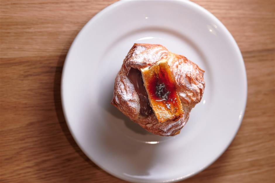 [On Fire] Two Bakeries Lighting Shanghai Afire with Addiction