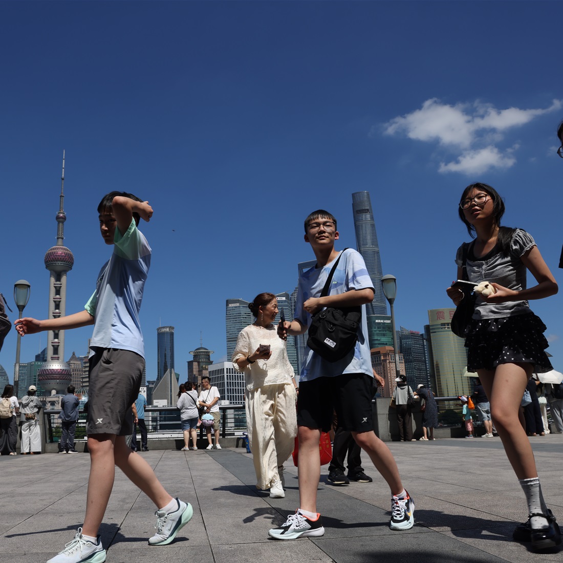 [Weather] No End in Sight for Shanghai's Heatwave as Orange Alert Issued