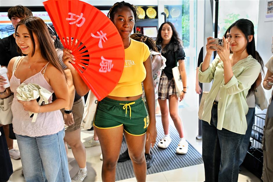 Shanghai's '15-Minute Life Circle' Gives American Students a Taste of Neighborhood Life