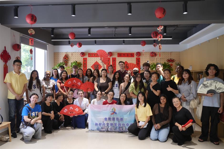 Shanghai's '15-Minute Life Circle' Gives American Students a Taste of Neighborhood Life