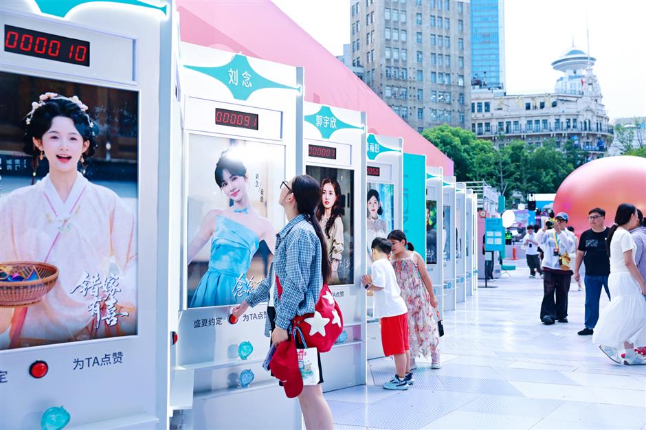 10 Days of ESports and K-pop Style Fun on Nanjing Road E.