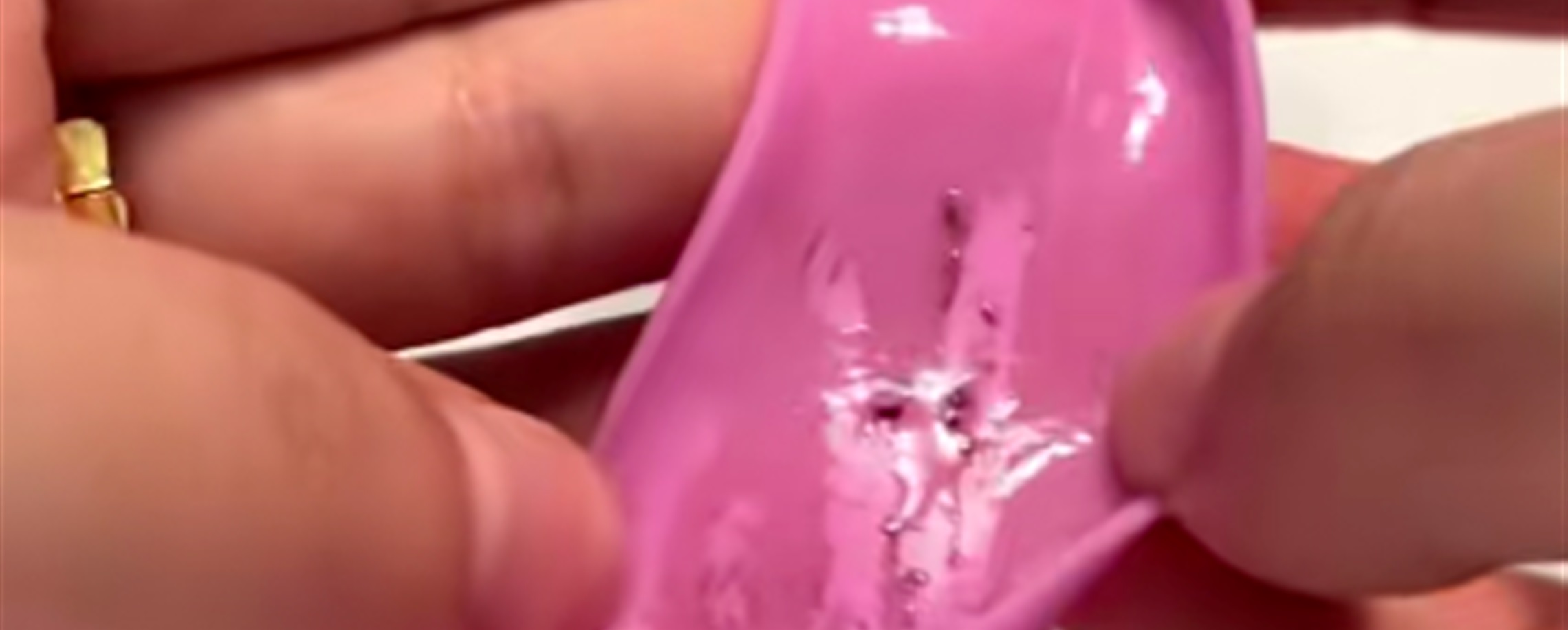 Doctors Warn Straw Cups Can Harbor Mold, Bacteria If Not Cleaned Properly