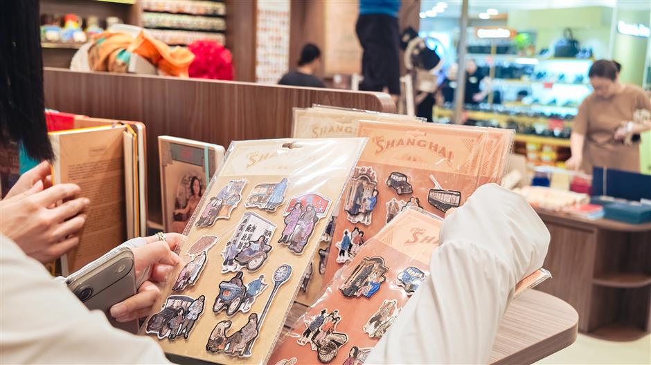 'Shanghai Gift' Opens Shop at Historic Yong'an Department Store