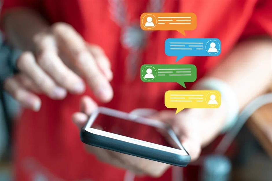 Chinese Parents Alarmed as Children Join 10+ Online Groups Through Smartwatches and Phones