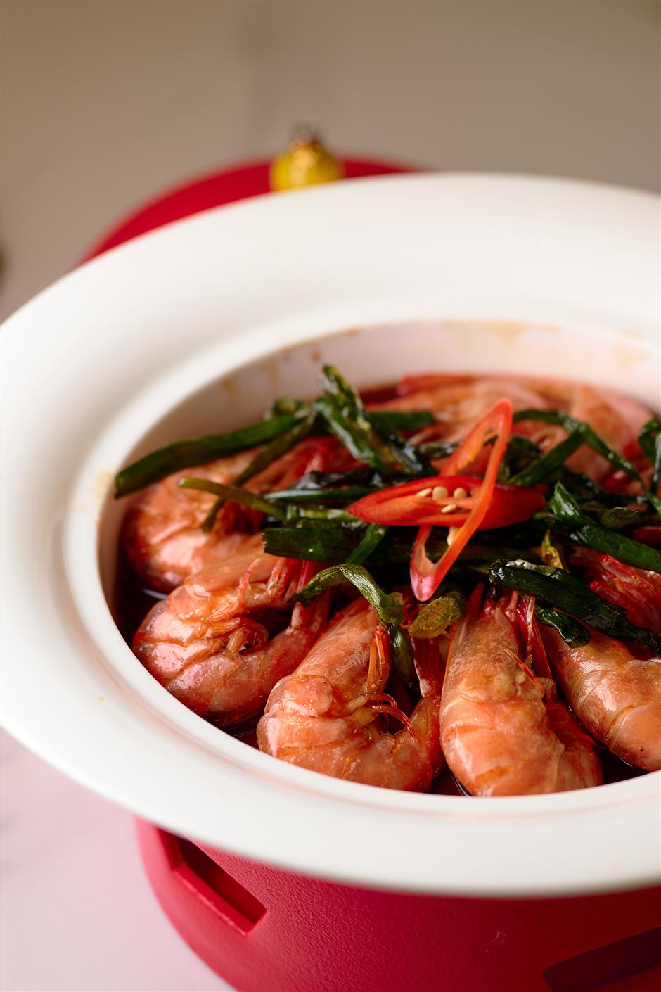 We Went to That Viral Chinese Restaurant Filled With Mirrors