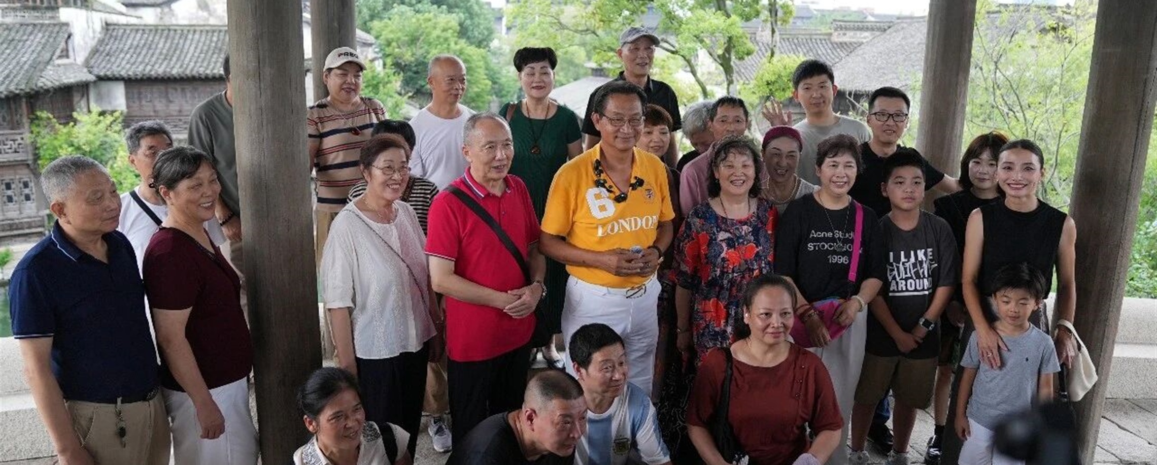 Chance Photo Request Reunites Family Across Strait After More Than 70 Years