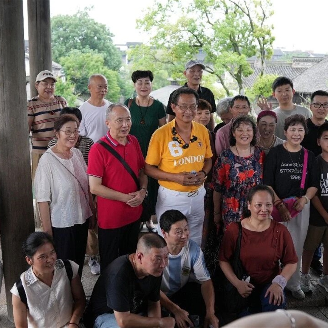 Chance Photo Request Reunites Family Across Strait After More Than 70 Years