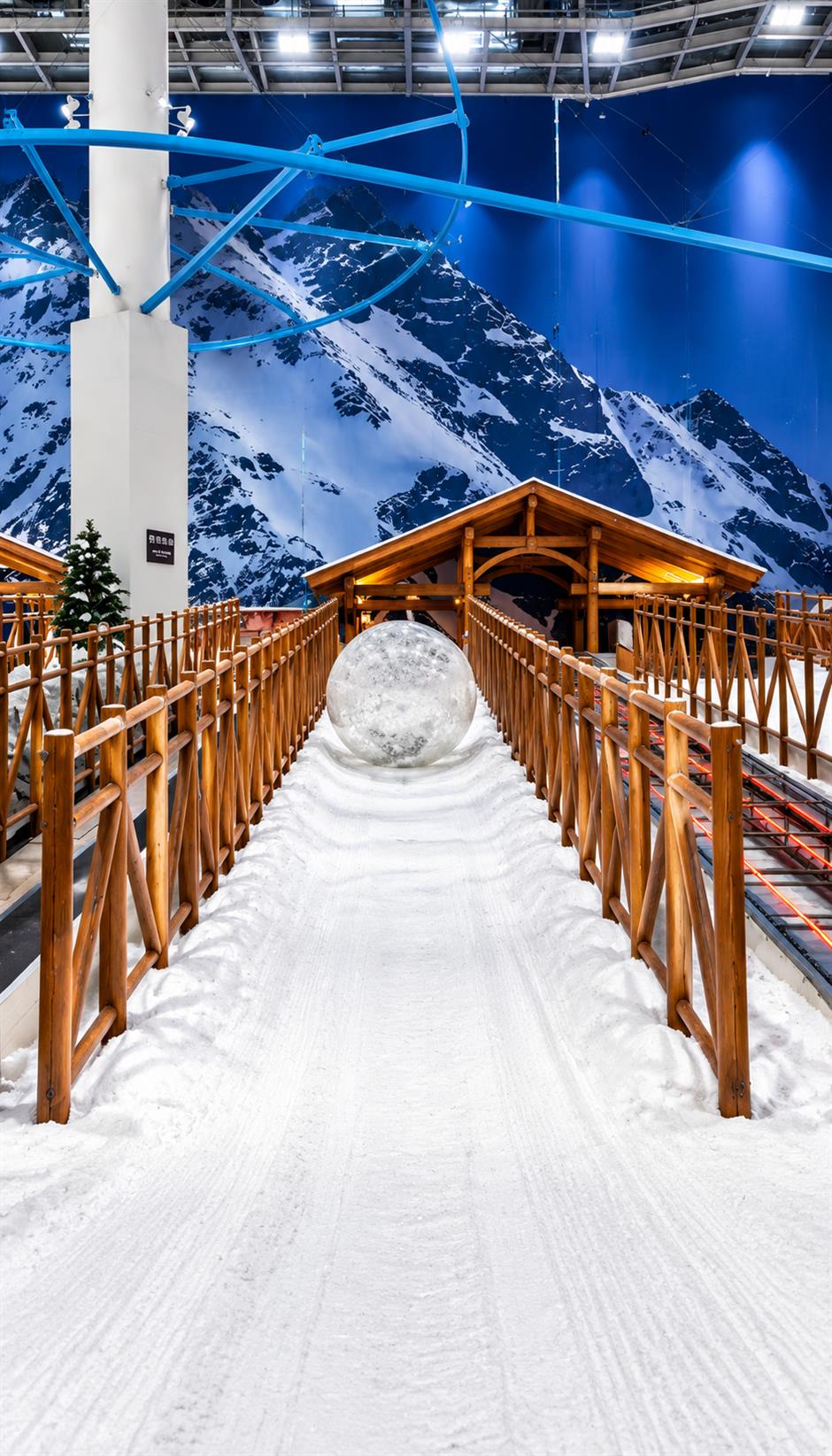 [Try This] We Visited The World's Largest Indoor Ski Resort