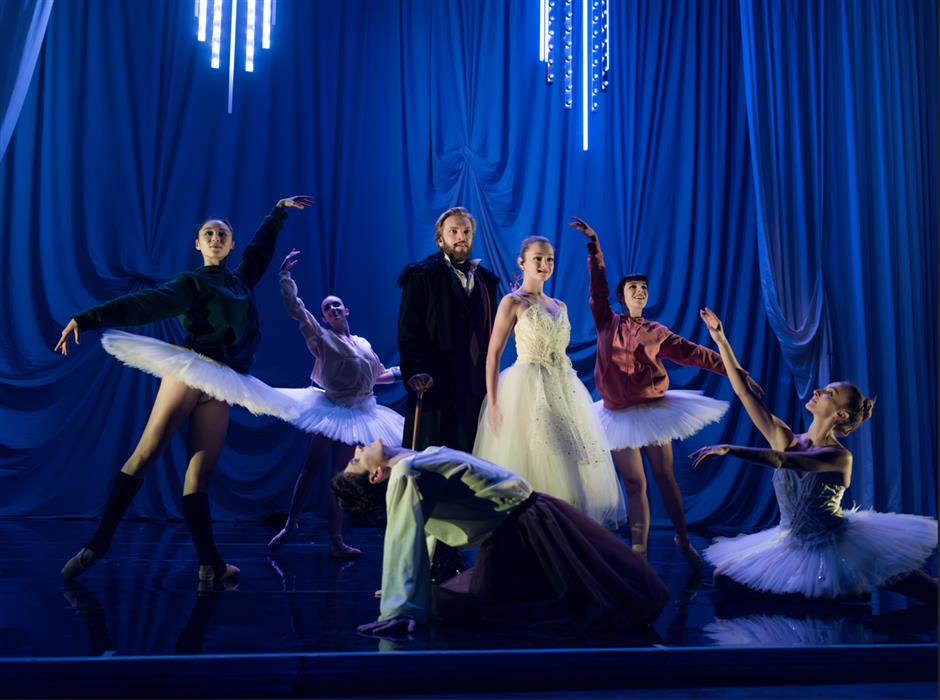 The Red Shoes: A Dark Fairy Tale of Ambition and Sacrifice
