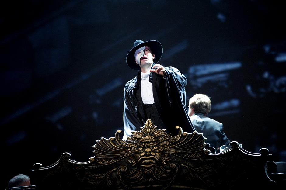 Shanghai's Grand Theaters Unveil New Seasons