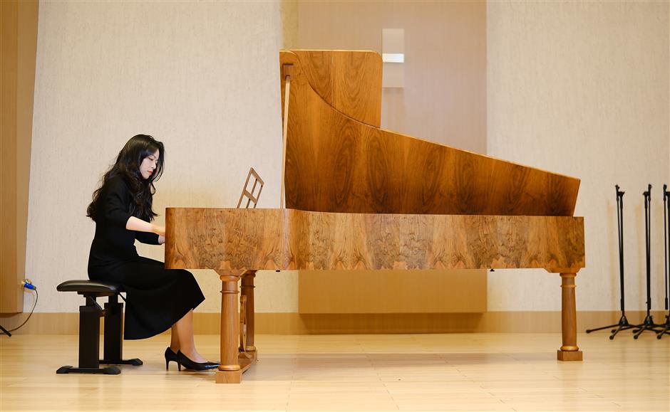 Fortepiano Virtuoso Brings Rare 1819 Replica to Shanghai Concert
