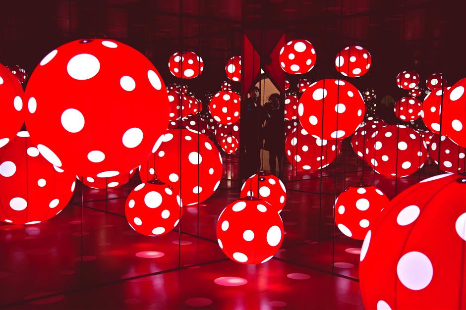 Yayoi Kusama, Queen of Polka Dots, Dies at 97