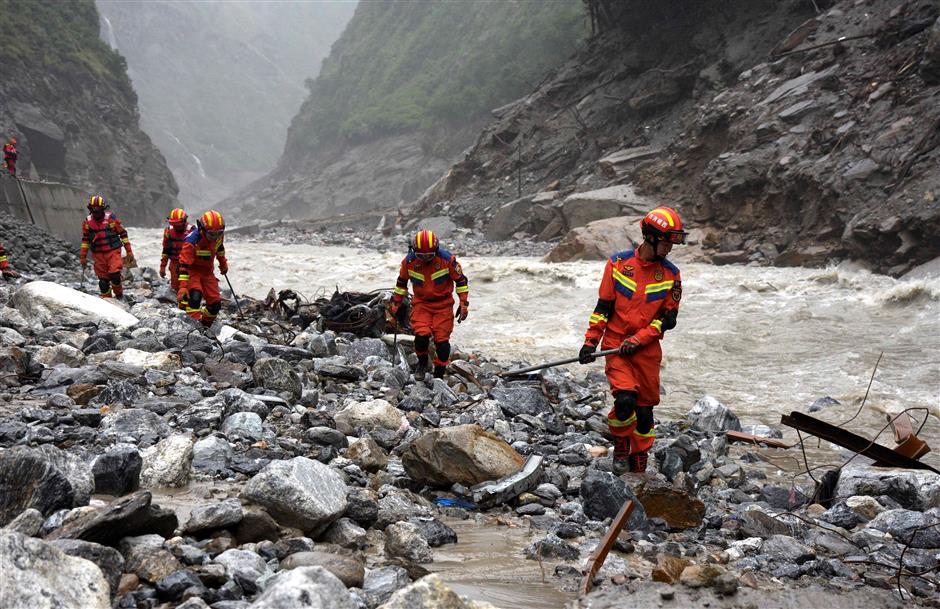 Mudslide Kills At Least 16, Leaves 546 Missing in Xizang After Glacier Collapse