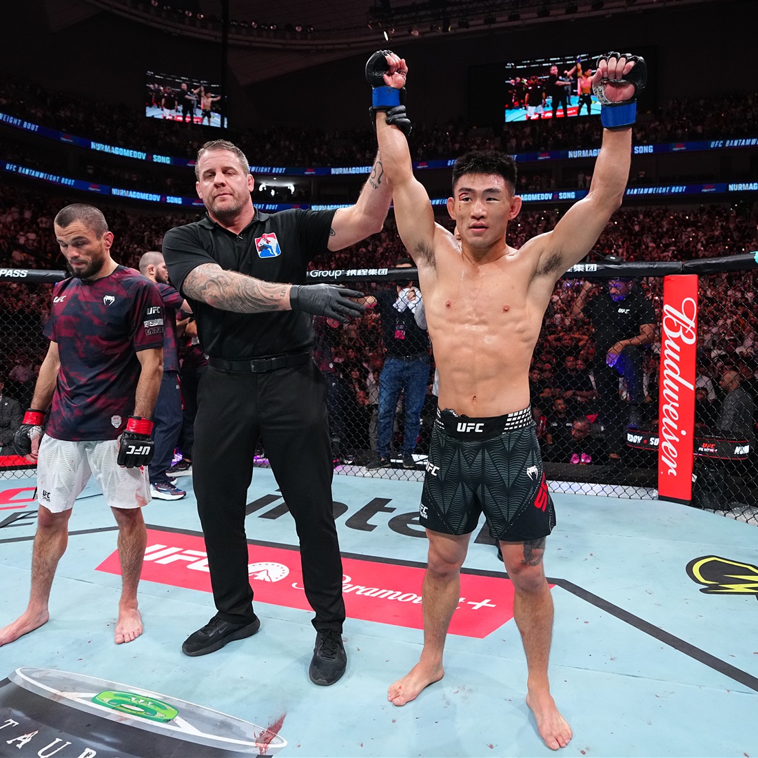 UFC Shanghai Fight Night Sets Asian Attendance Record