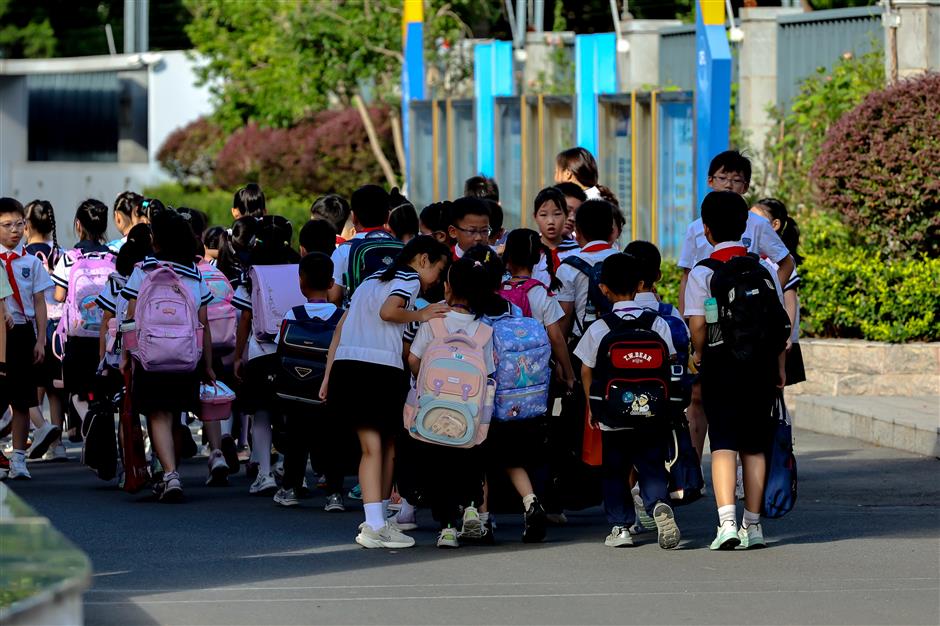 Back to School: 1.85m Students Begin New Academic Year in Shanghai