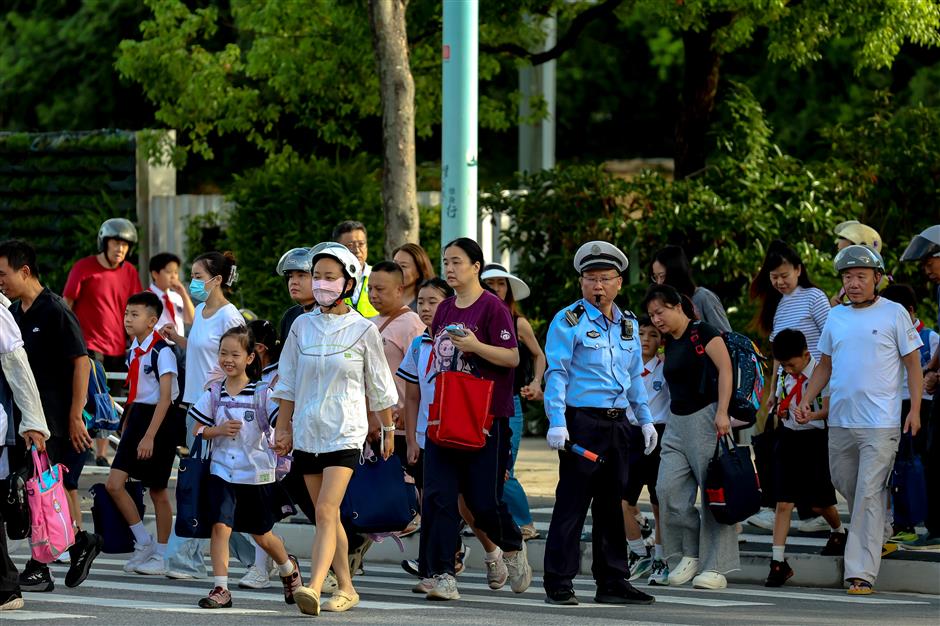 Back to School: 1.85m Students Begin New Academic Year in Shanghai