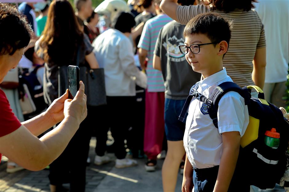 Back to School: 1.85m Students Begin New Academic Year in Shanghai