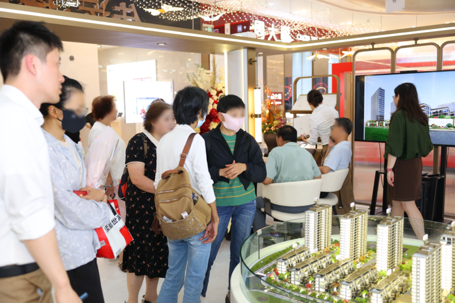 Shanghai Used-Home Sales Top 20,000 for Sixth Straight Month as Policy Boost Lifts Market