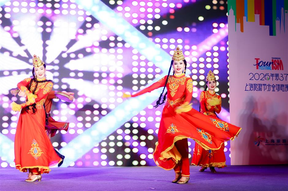 Six Chinese Cities Bring Their Cultural Treasures to Shanghai