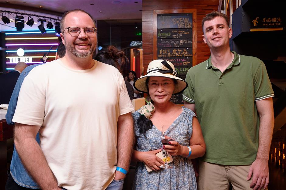 [See & Be Seen] Spot Your Friends @ The BritCham/NZ Weekend BBQ