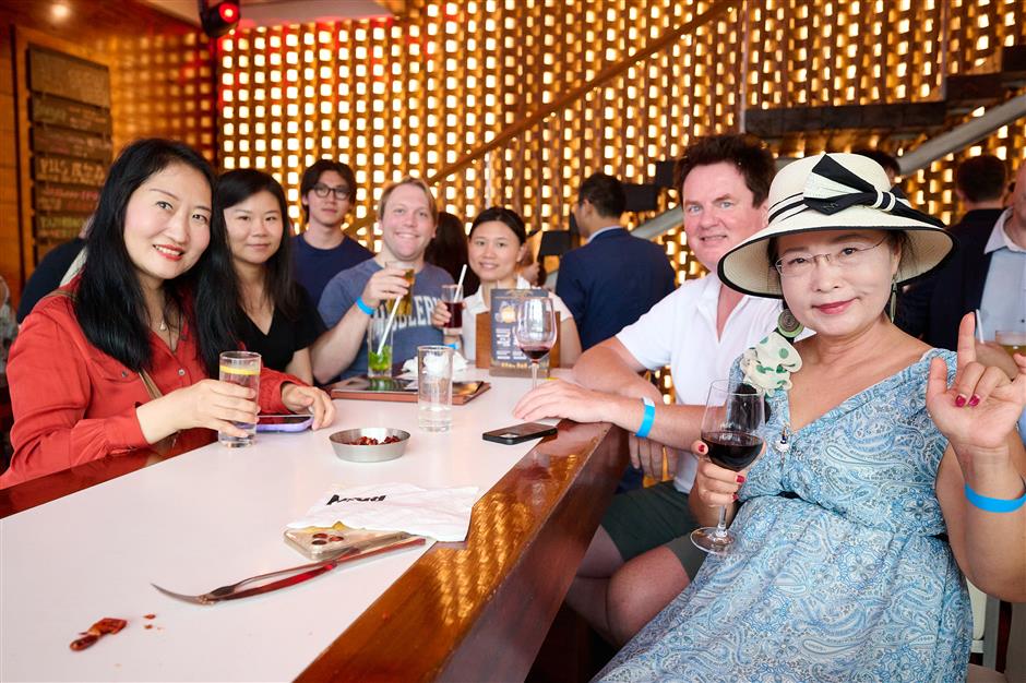 [See & Be Seen] Spot Your Friends @ The BritCham/NZ Weekend BBQ