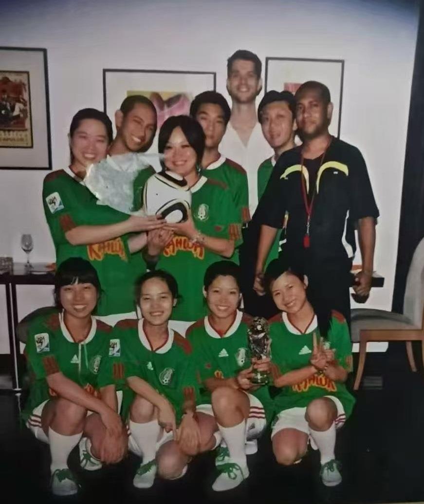 [Decades Club] Rob Jameson: 20 Years Inside Shanghai F&B