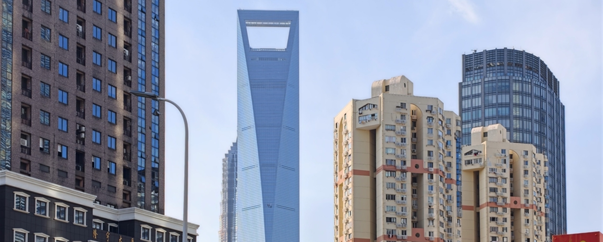 Shanghai Breaks Into Global Top Five Financial Centers