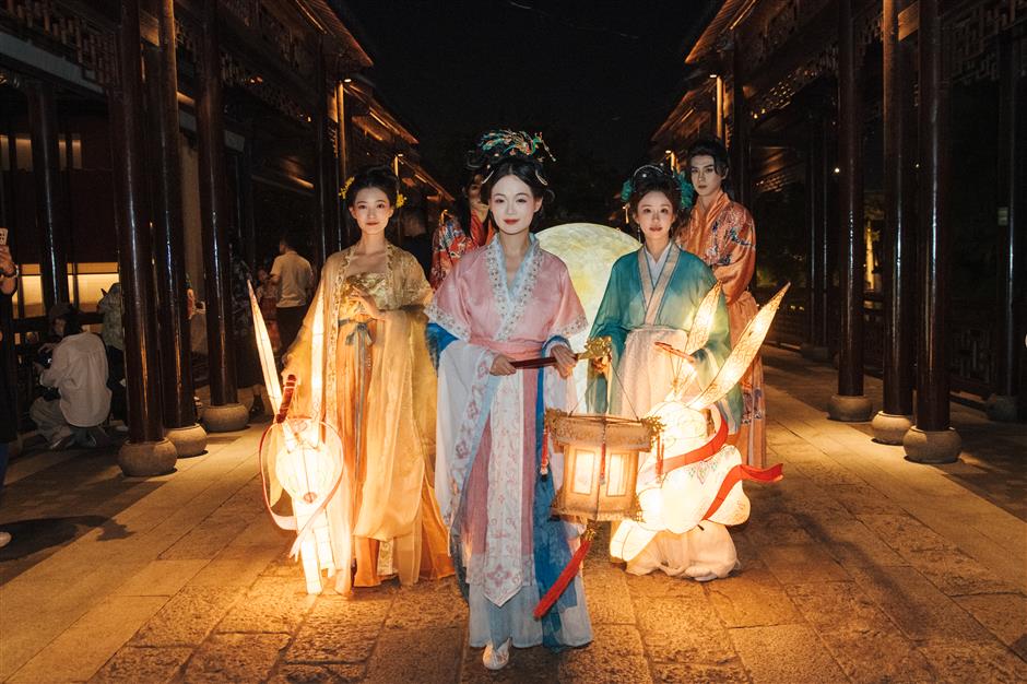 Panlong Xintiandi Launches Mid-Autumn Festival Gala Blending Jiangnan Tradition and Modern Art