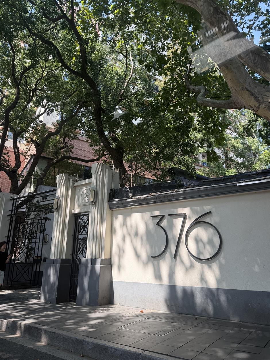 A Neighborhood of Heritage Villas, Cafés and Hidden Jazz Clubs
