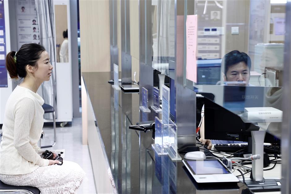 China Launches Nationwide Online Accommodation Registration for Foreigners