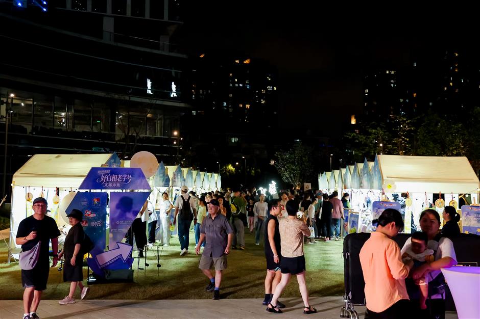 Light Art, Global Digital Works and Bazaars Enliven Changning's Night Economy