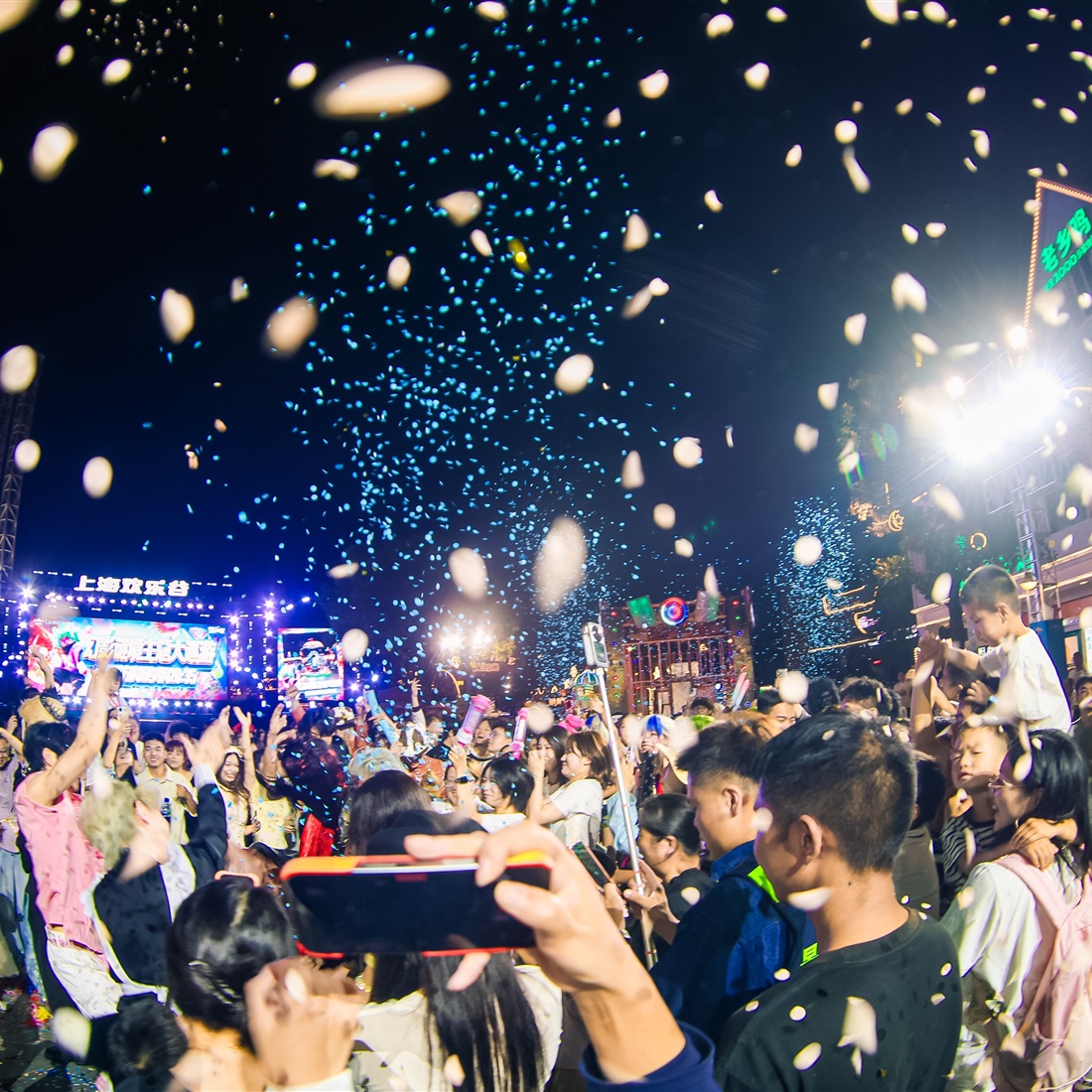 Space Adventures and Spooky Thrills Await at Happy Valley