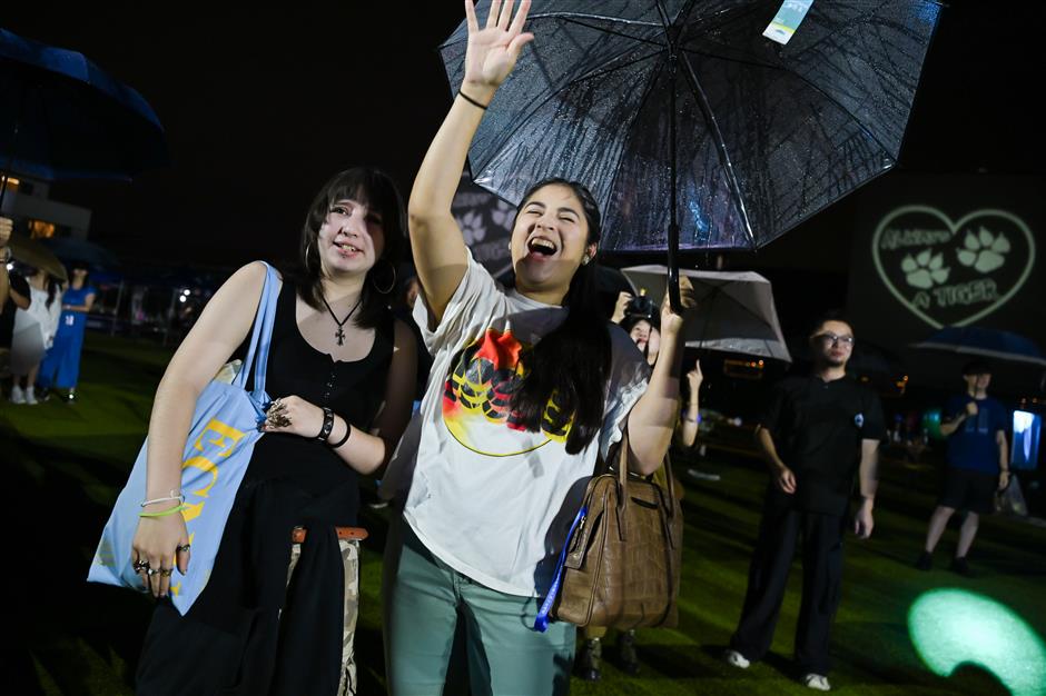 [See & Be Seen] A Ton of Expat Families Weekend Drinking in Qingpu